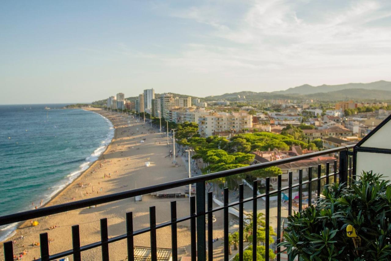 Spacious Seafront Apartment Castell-Platja d’Aro Exterior foto